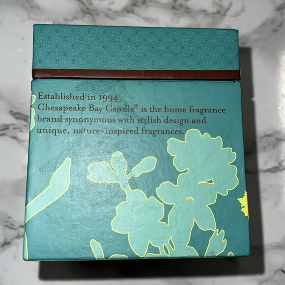 Chesapeake Bay Waterfall Mist Candle brand new in box - Picture 6 of 8